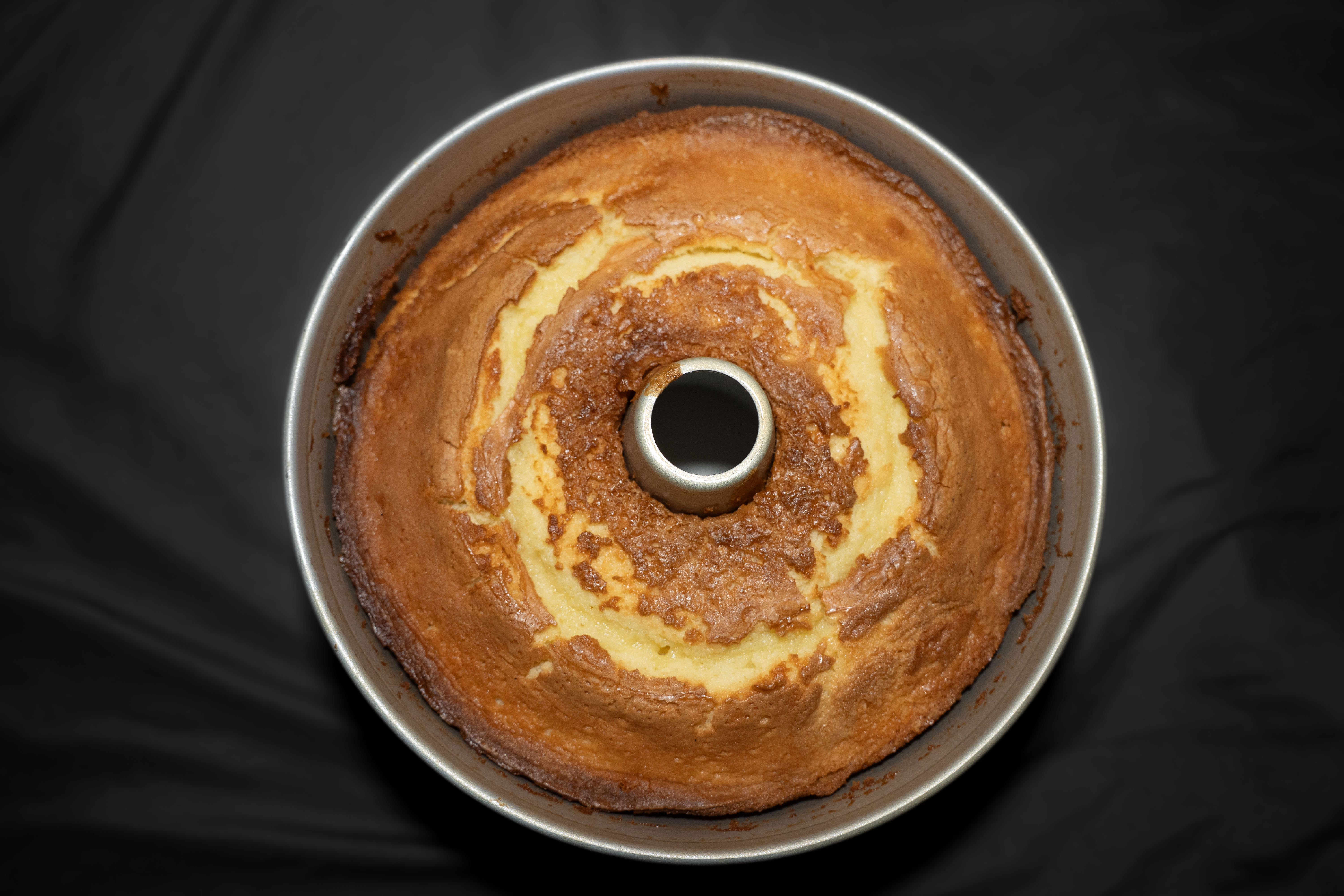 Whole 10-inch Granny’s Gift 7UP pound cake